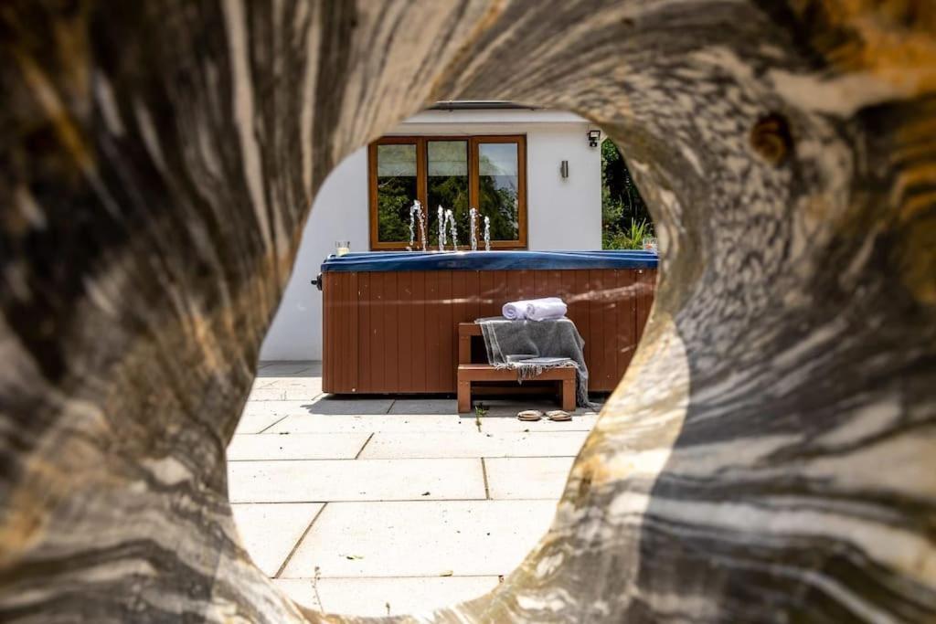 Bramblewood - Cosy Chic, Hot Tub, Close To Beach Stokeinteignhead Exterior foto